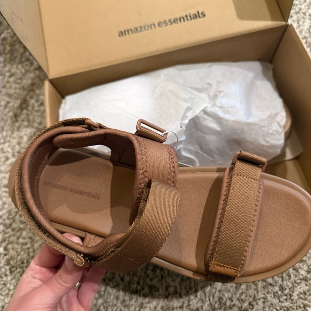 Amazon Essentials Brown Chunky Strap Sandals NWT - image 3